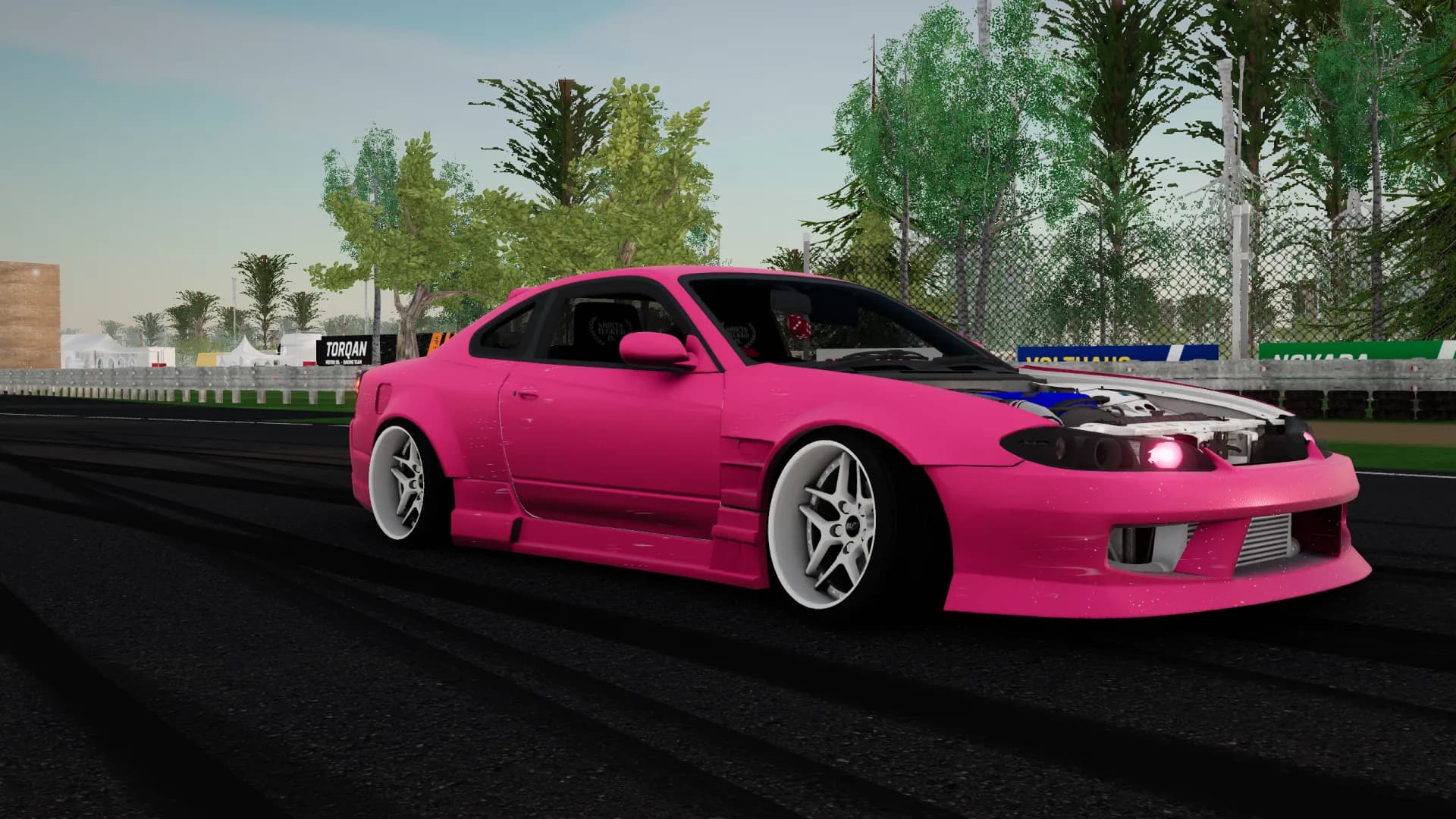 Nissan S15 in Pink Drift